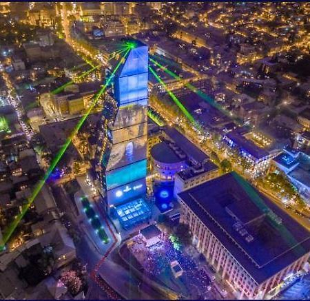 Evrika Apartments On Rustaveli Avenue Tbilisi ภายนอก รูปภาพ
